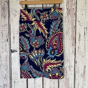 LuLaRoe Cassie Pencil Skirt Size Small (6-8) Paisley Print Stretchy Textured EUC